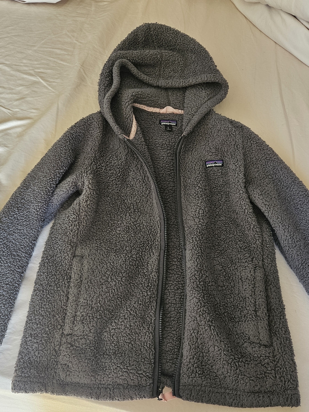 Patagonia Girls’s Hooded Teddy Fleece Jacket in Charcoal